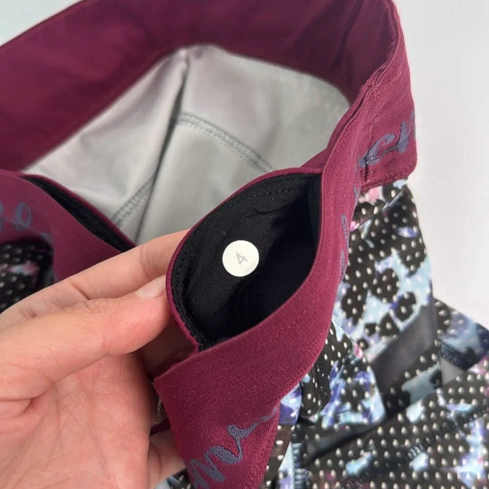 NWOT Lululemon What The Sport Short
Floral Sport Tranquil Multi / Dashing Purple - Picture 8 of 8